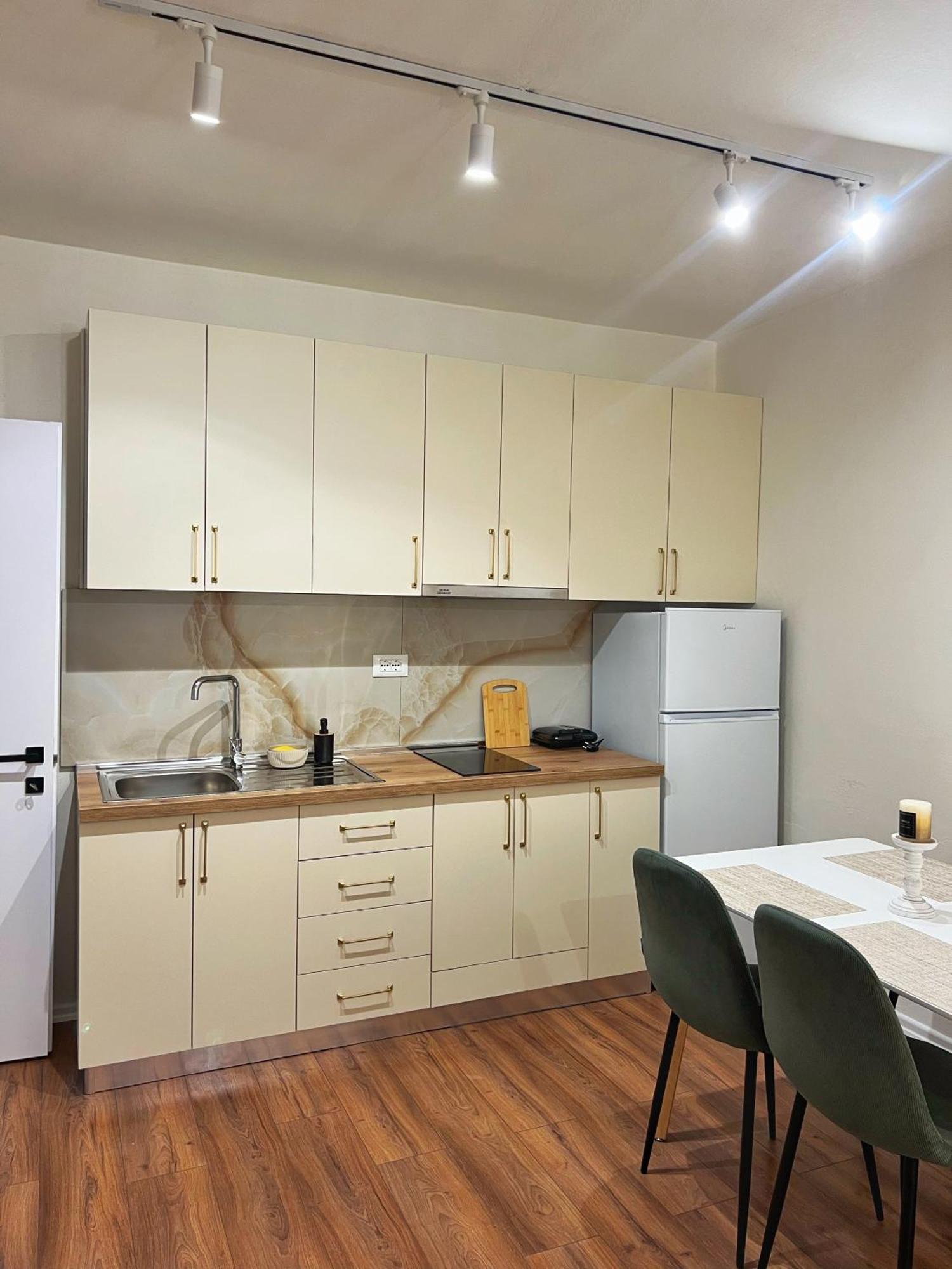 Boho Cane Apartment Tiran Dış mekan fotoğraf